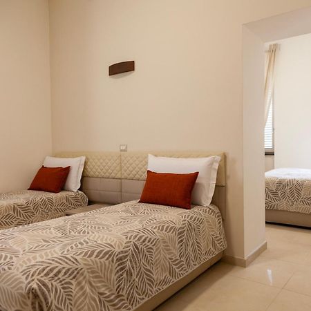 Opera 5 Hotell Napoli Eksteriør bilde