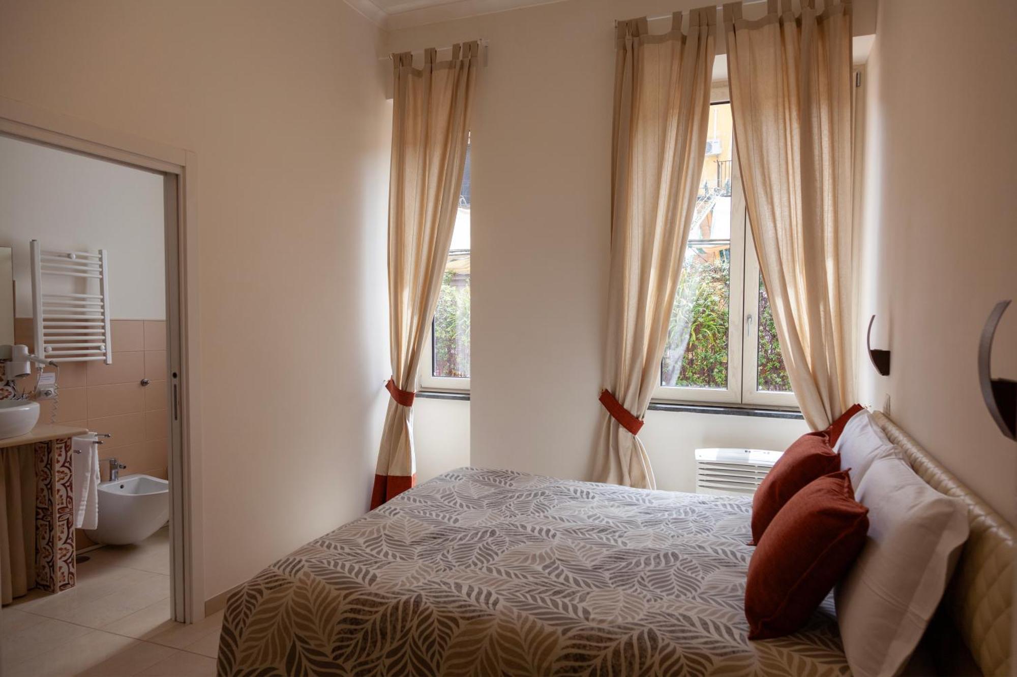 Opera 5 Hotell Napoli Eksteriør bilde