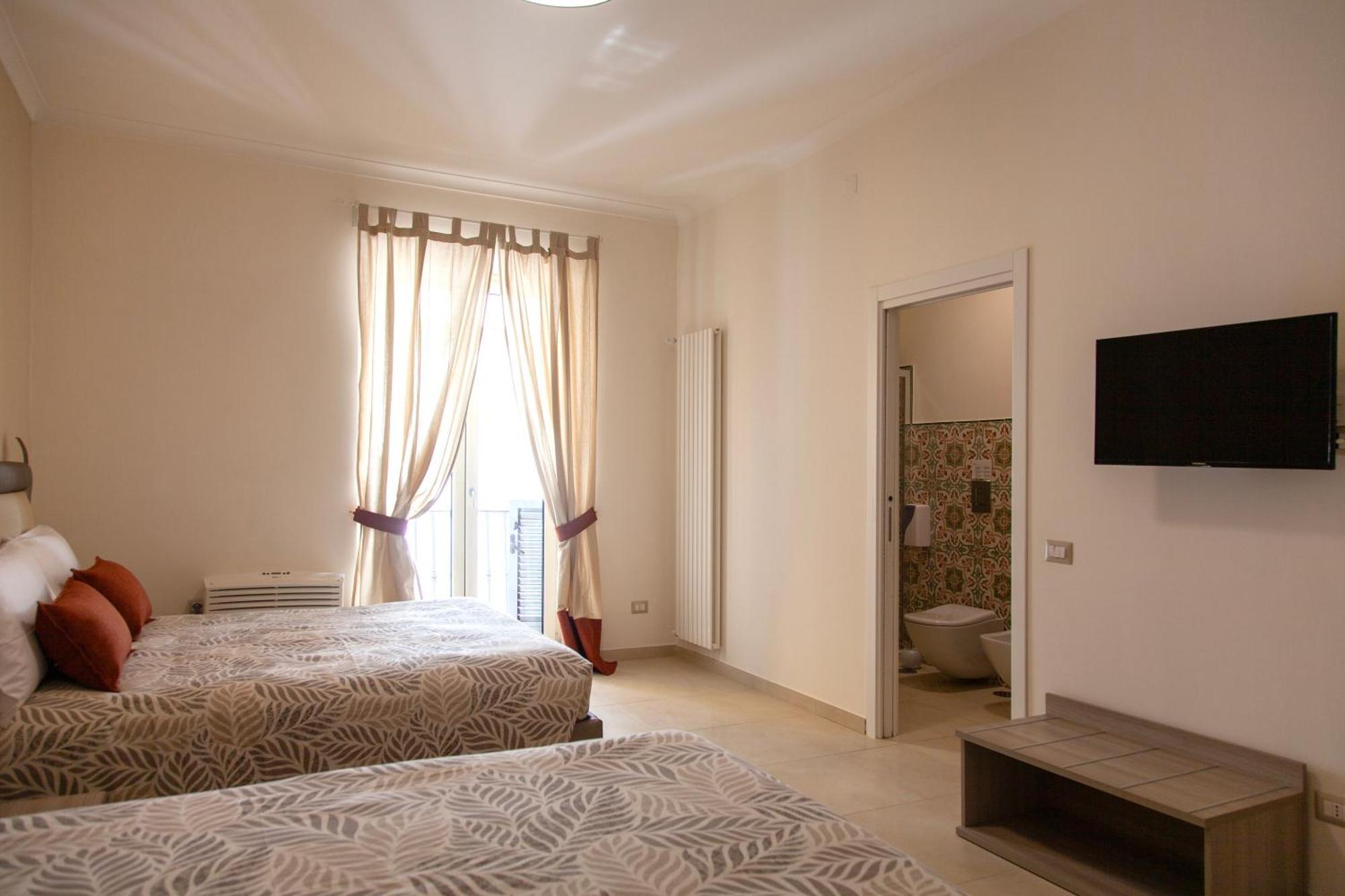 Opera 5 Hotell Napoli Eksteriør bilde